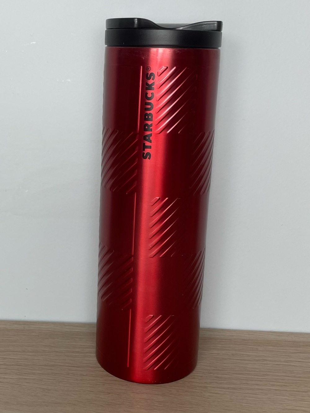 Starbucks Holiday 2015 Metallic Candy Red Debossed Plaid Stainless Steel Tumbler